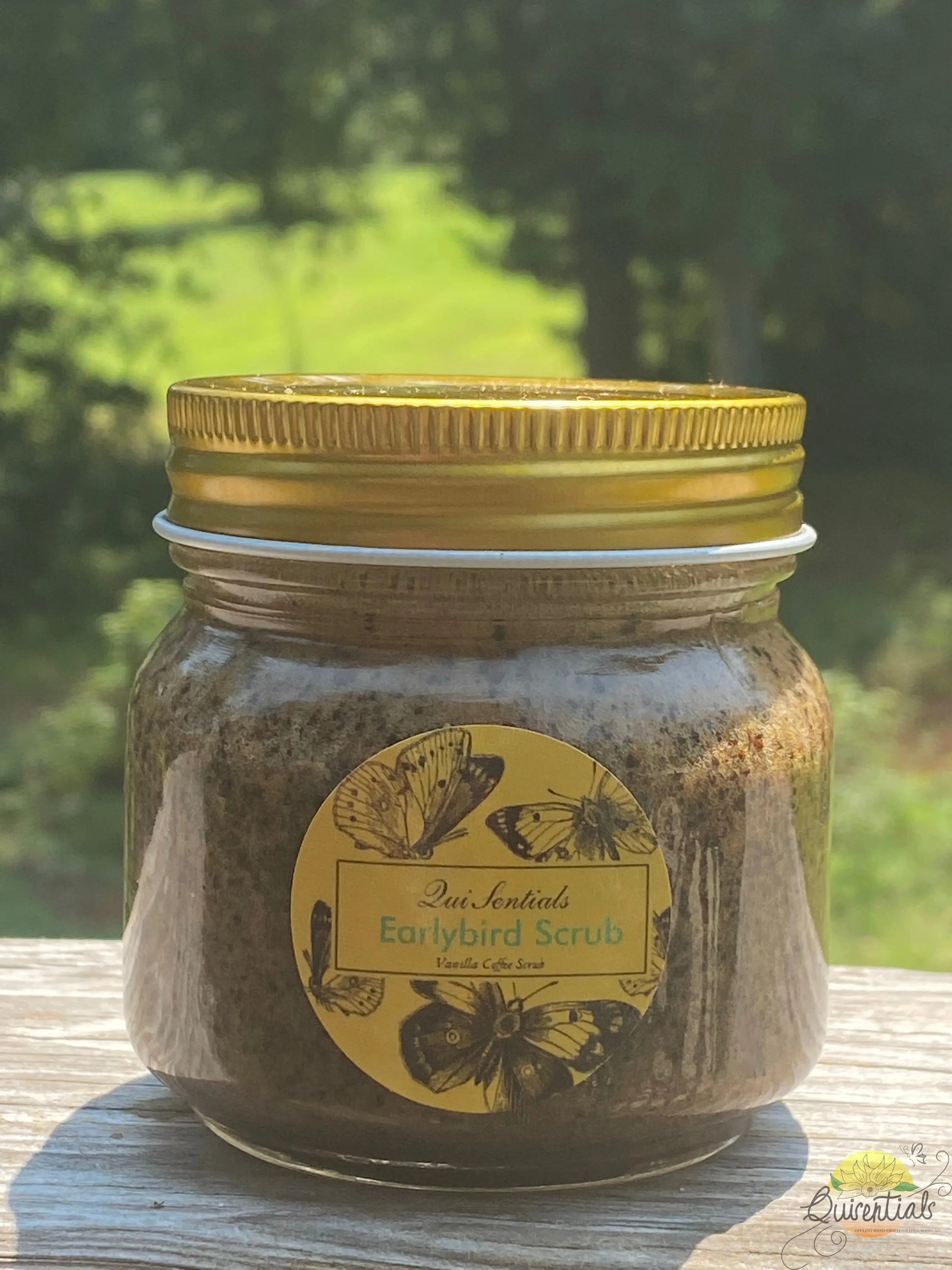 Earlybird Coffee Scrub QuiSentials
